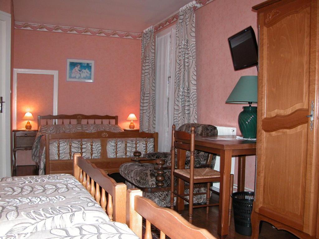 Auberge De La Musardiere Chagny  Room photo